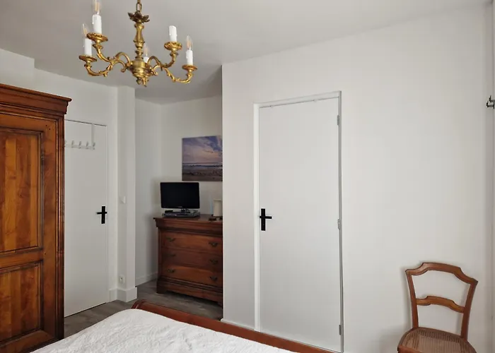 Prázdninový dům Maison De La Frandiere-98m2-6 Pers-3 Ch-2 Sdb-2 Wc-wi-fi-500 Metres De La