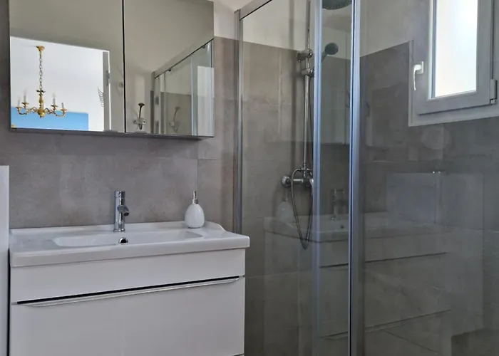 Maison De La Frandiere-98m2-6 Pers-3 Ch-2 Sdb-2 Wc-wi-fi-500 Metres De La